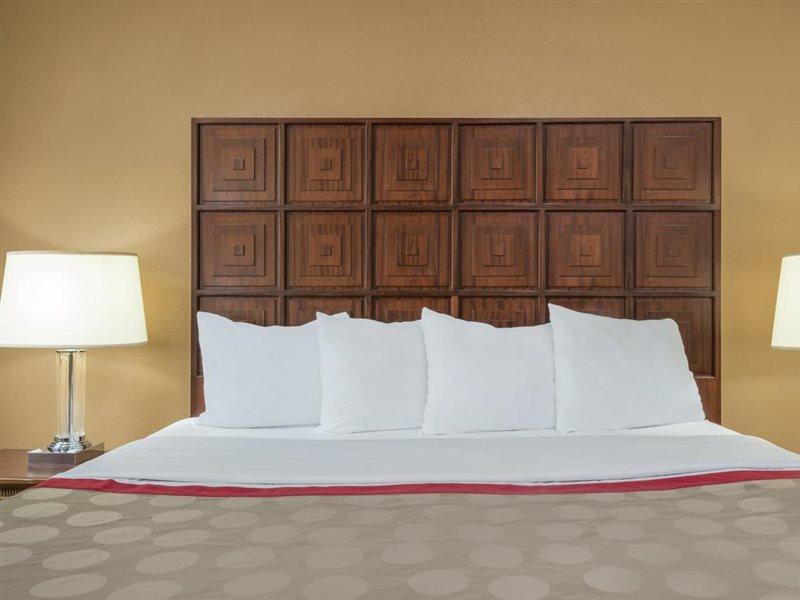 מלון ווסטרוויל Ramada By Wyndham Columbus North מראה חיצוני תמונה