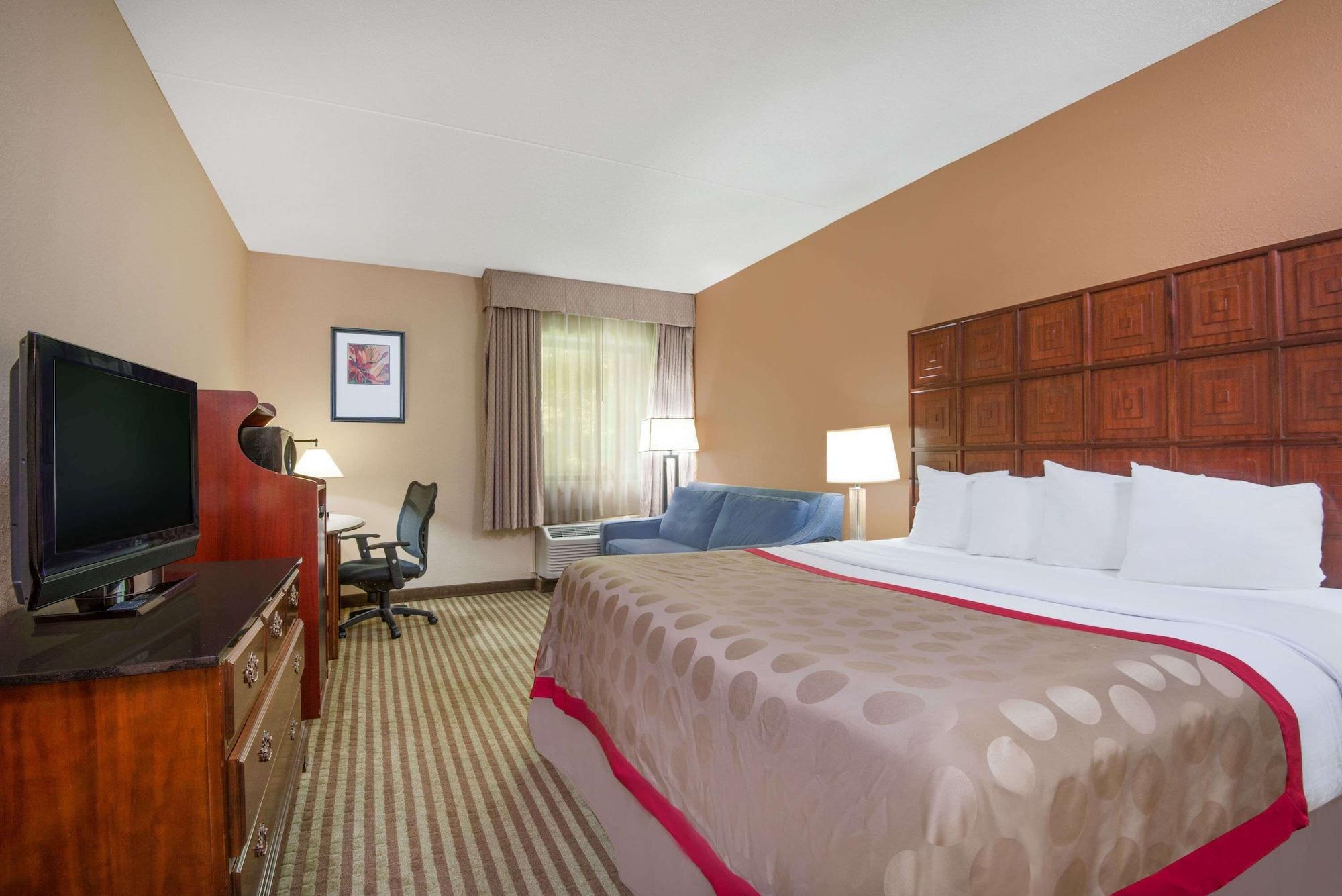 מלון ווסטרוויל Ramada By Wyndham Columbus North מראה חיצוני תמונה