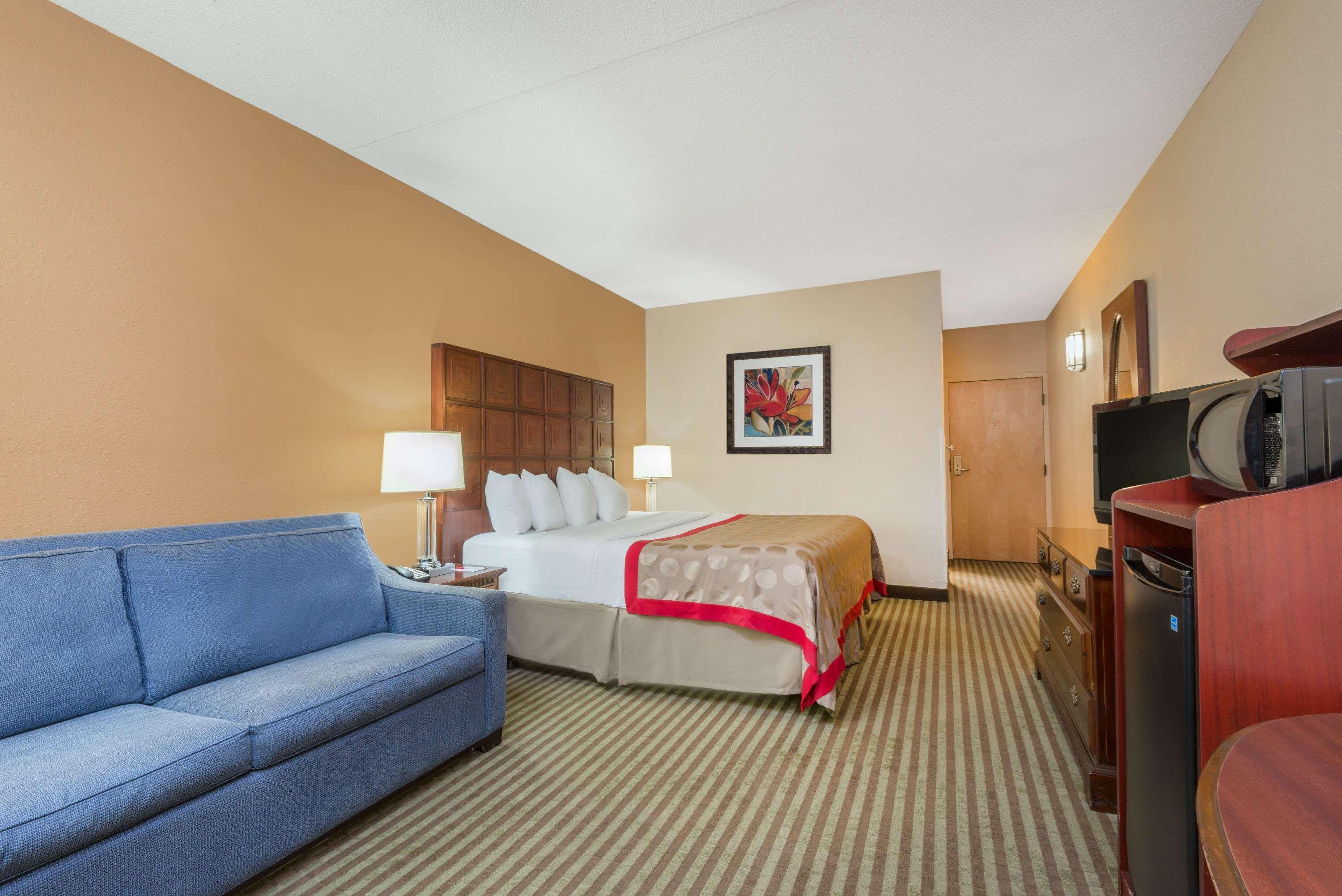 מלון ווסטרוויל Ramada By Wyndham Columbus North מראה חיצוני תמונה