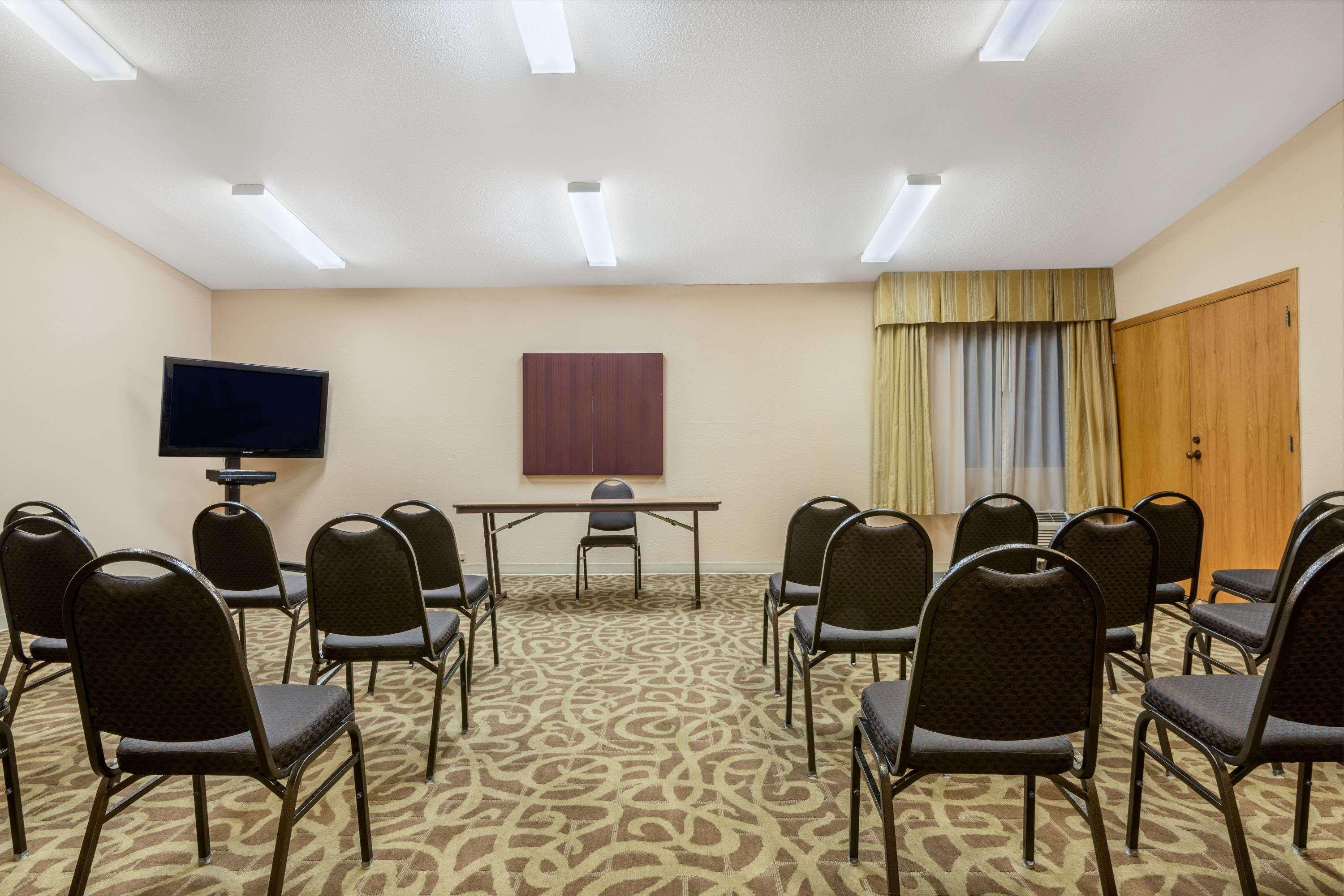 מלון ווסטרוויל Ramada By Wyndham Columbus North מראה חיצוני תמונה