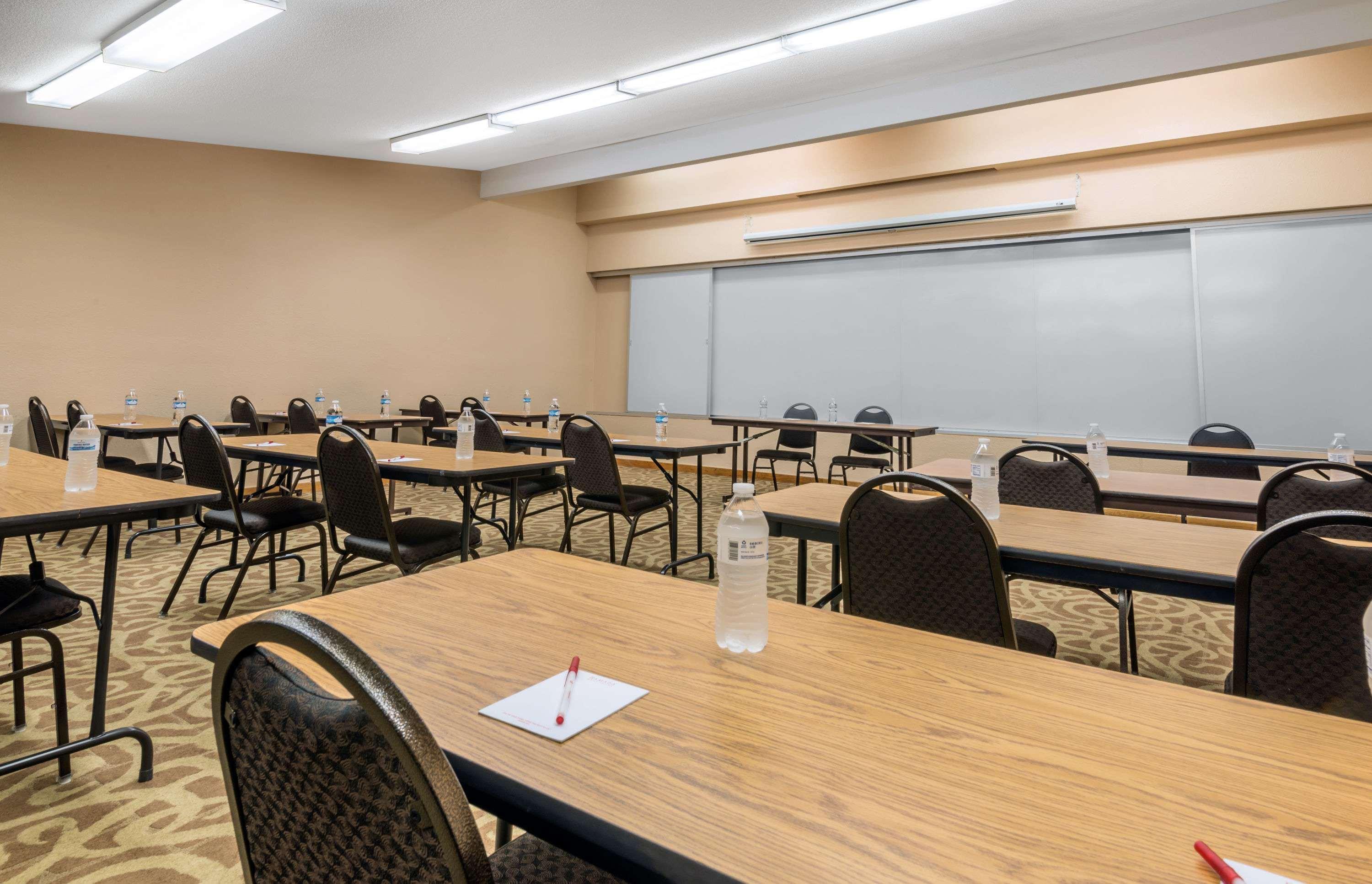 מלון ווסטרוויל Ramada By Wyndham Columbus North מראה חיצוני תמונה